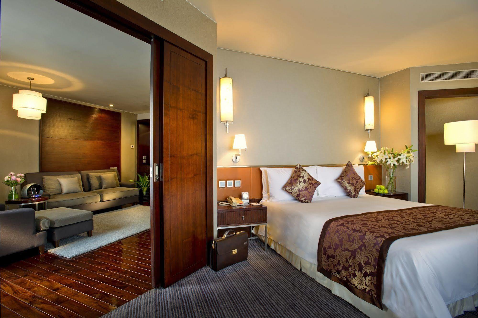 Hotel Nikko Tientsin Dış mekan fotoğraf Suite at the InterContinental Hotel, London, Park Lane